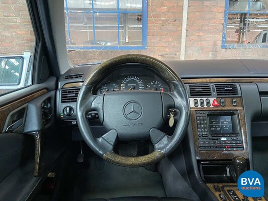 Mercedes-Benz E55 AMG 5.5 V8 354pk Youngtimer 1999