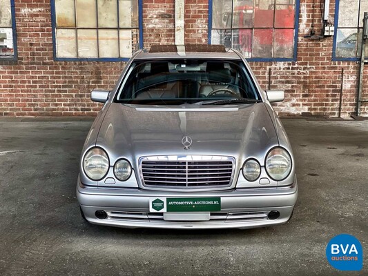 Mercedes-Benz E55 AMG 5.5 V8 354pk Youngtimer 1999