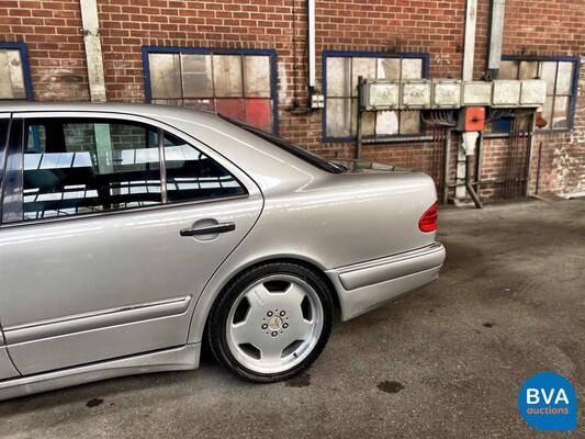 Mercedes-Benz E55 AMG 5.5 V8 354pk Youngtimer 1999