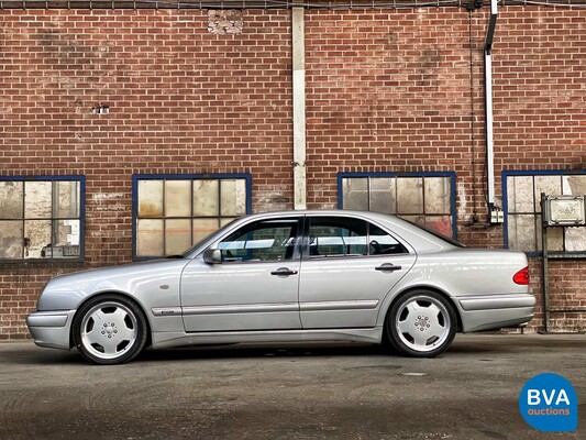 Mercedes-Benz E55 AMG 5.5 V8 354pk Youngtimer 1999