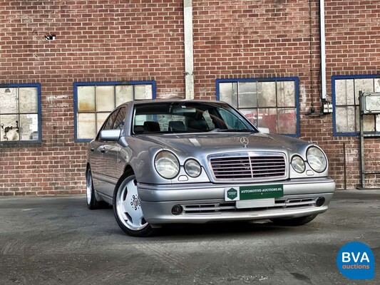 Mercedes-Benz E55 AMG 5.5 V8 354pk Youngtimer 1999