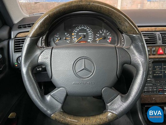 Mercedes-Benz E55 AMG 5.5 V8 354pk Youngtimer 1999