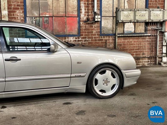 Mercedes-Benz E55 AMG 5.5 V8 354pk Youngtimer 1999