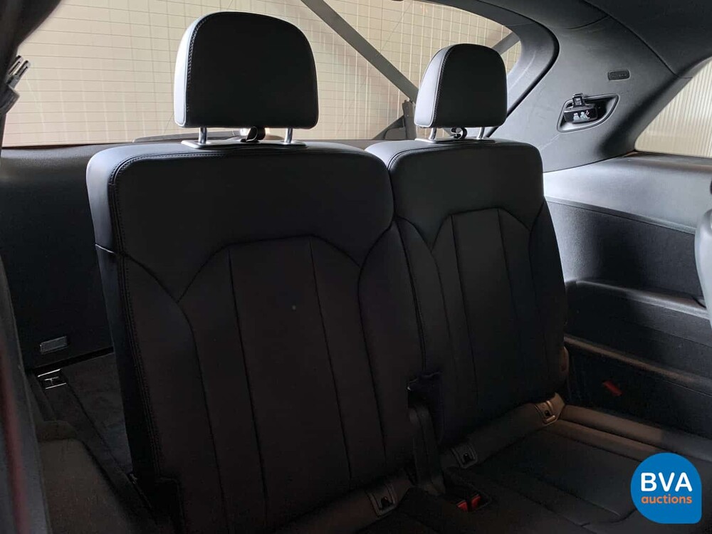 Audi Q7 3.0 TDI Quattro 7-Sitzer 272 PS 2015, HD-633-H.