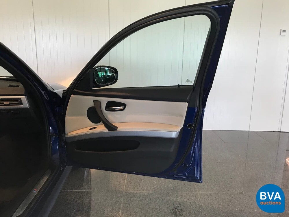 BMW 335i Touring 306 PS 3er 2010 E91, 74-TDH-3.