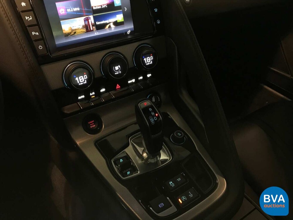Jaguar F-Typ 3.0 V6 Coupé 340 PS 2017 Original NL, PD-713-N.