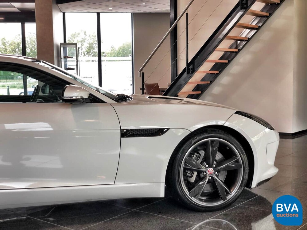 Jaguar F-Typ 3.0 V6 Coupé 340 PS 2017 Original NL, PD-713-N.