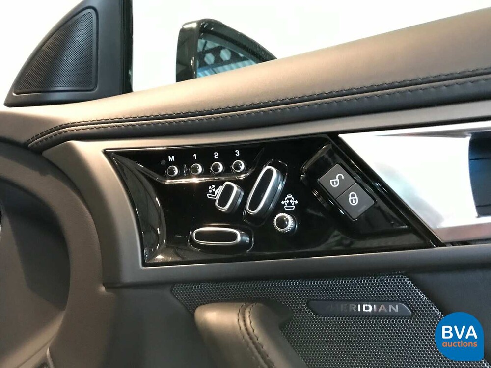 Jaguar F-Typ 3.0 V6 Coupé 340 PS 2017 Original NL, PD-713-N.