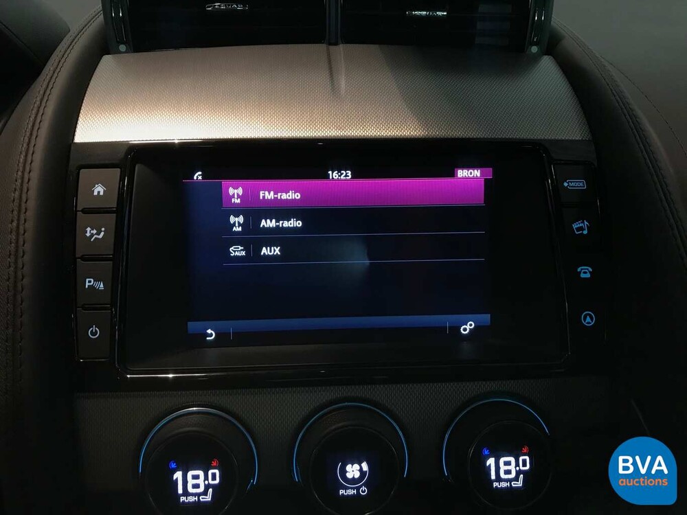 Jaguar F-Typ 3.0 V6 Coupé 340 PS 2017 Original NL, PD-713-N.