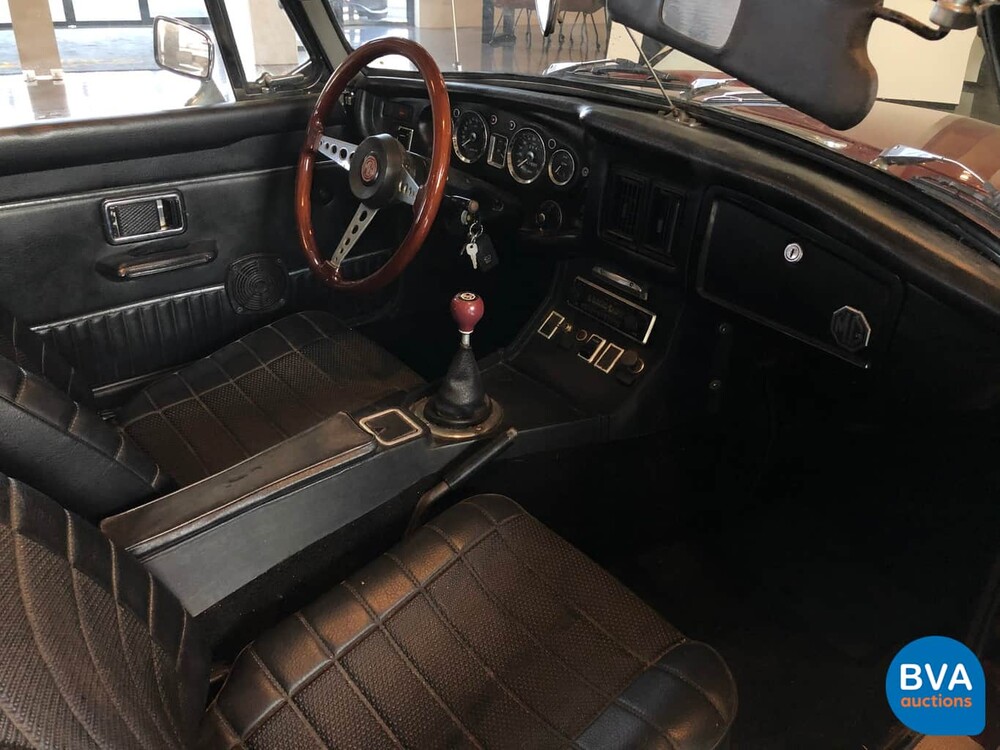 MG B Tourner 1.8 USA 1976, JB-SP-82.