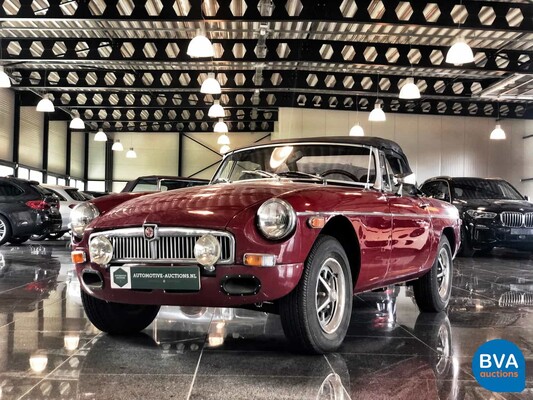 Luxury, Sports and Classic Cars in Dieren.