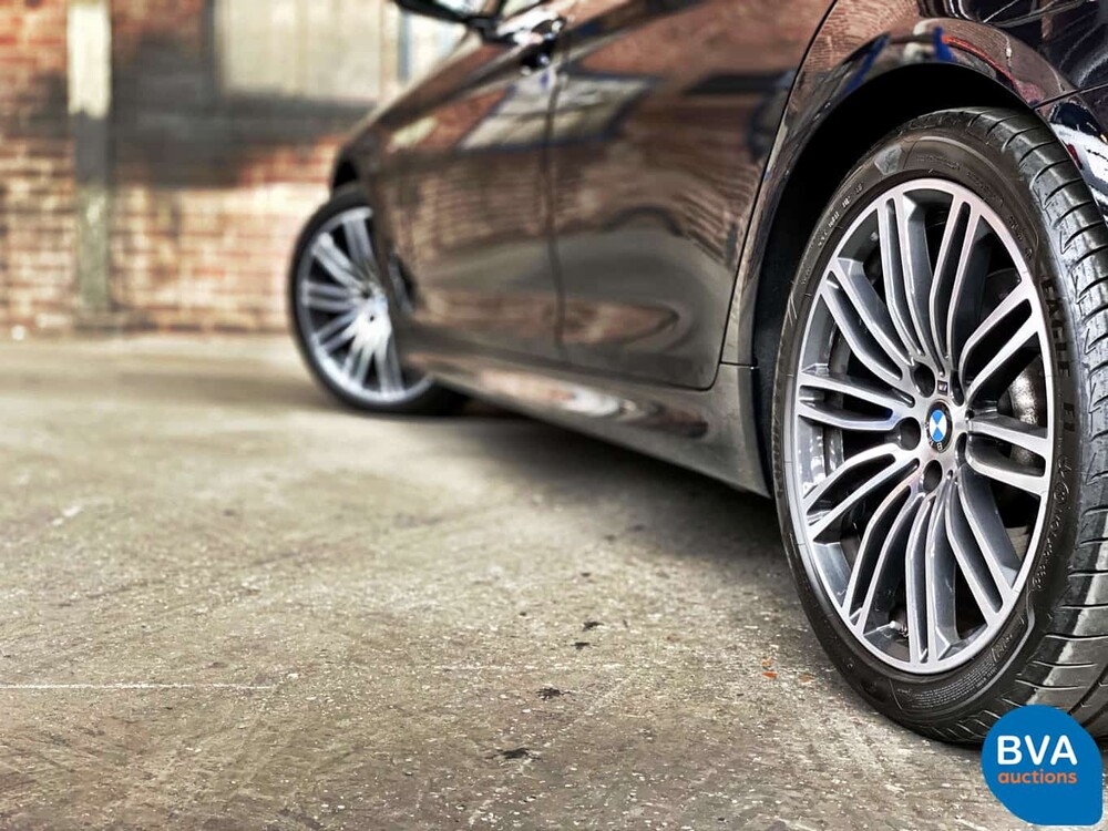 BMW 540d Touring xDrive M-Sport 2017 320pk -Garantie-, RT-068-K
