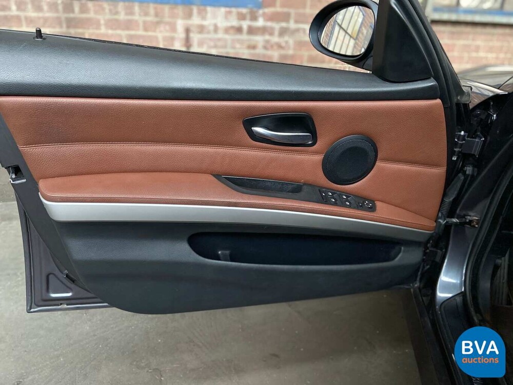 BMW 3-Serie 320I Graphite 150pk Steptronic6 -Org. NL-, 93-TF-TJ