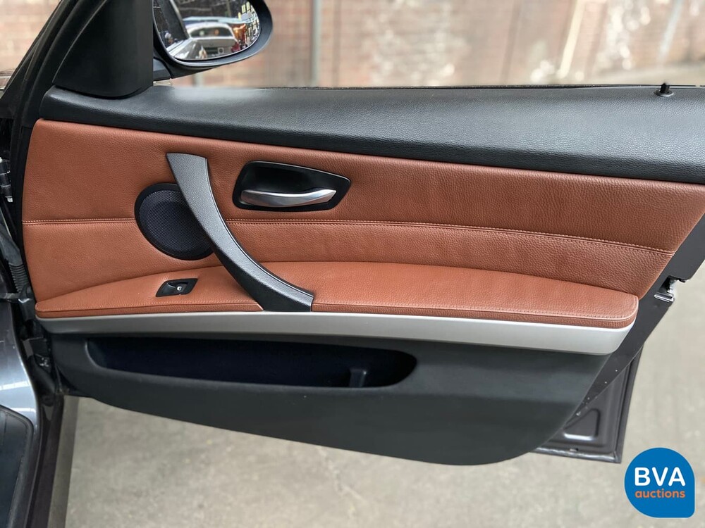 BMW 3-Serie 320I Graphite 150pk Steptronic6 -Org. NL-, 93-TF-TJ