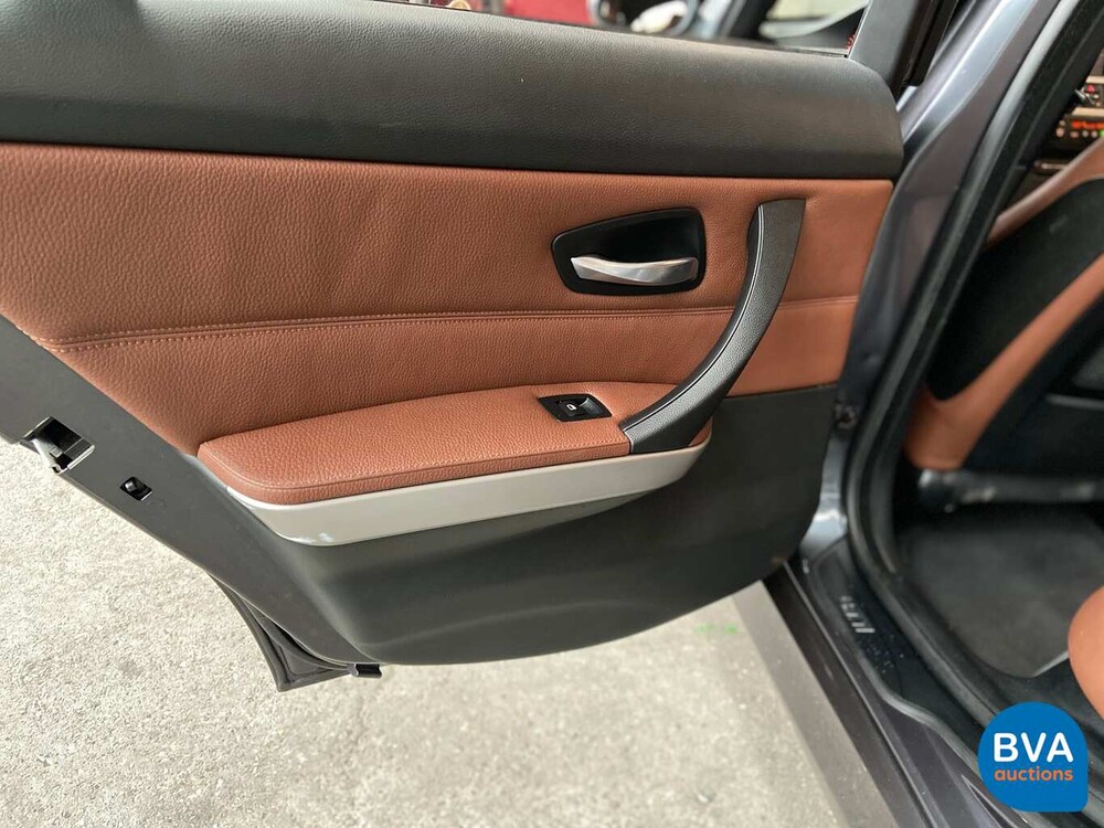 BMW 3-Serie 320I Graphite 150pk Steptronic6 -Org. NL-, 93-TF-TJ