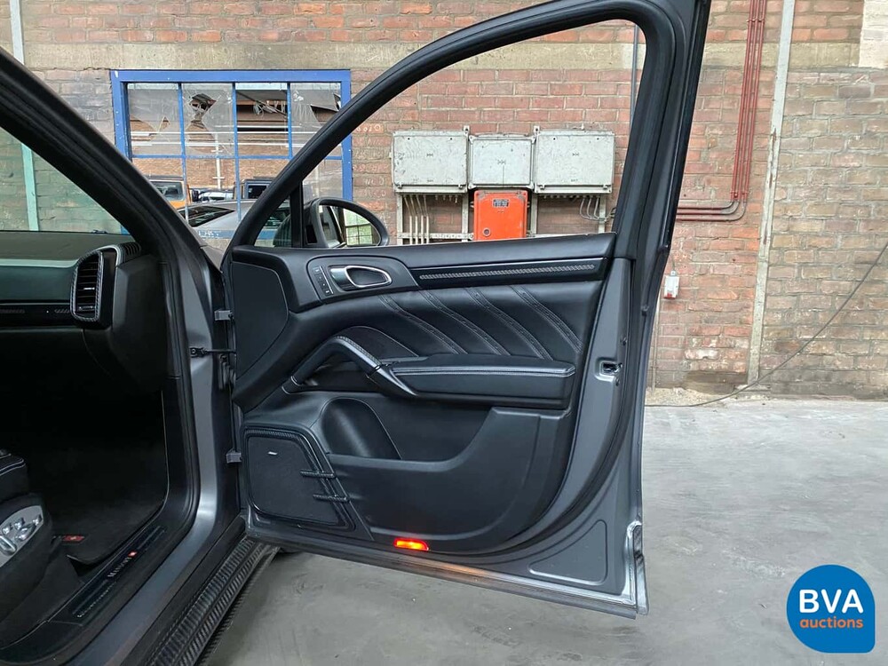 Porsche Cayenne Mansory 4.8 S 400pk 2010, NZ-039-G