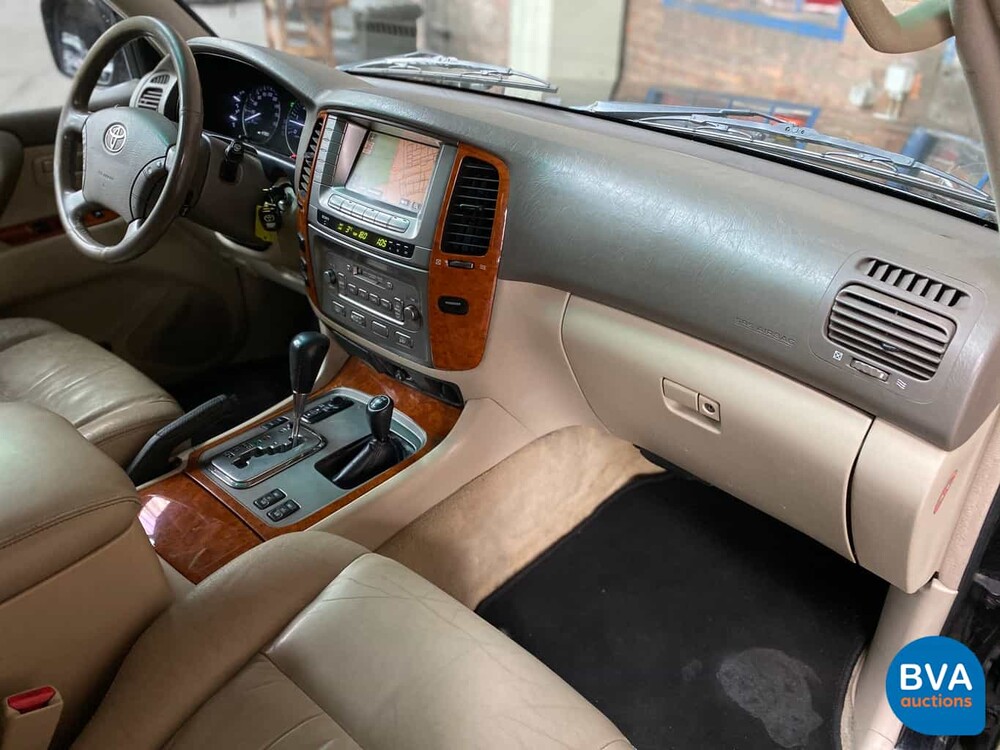 Toyota Land Cruiser 100 4.2 D 204pk Grijs Kenteken 2005, V-321-FN