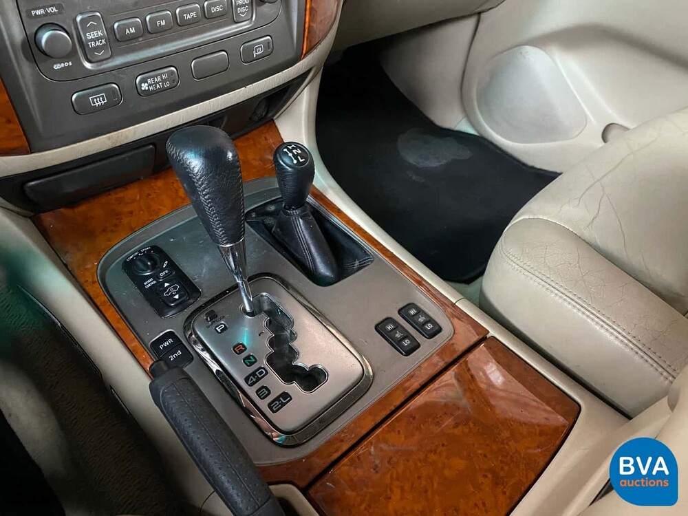 Toyota Land Cruiser 100 4.2 D 204pk Grijs Kenteken 2005, V-321-FN