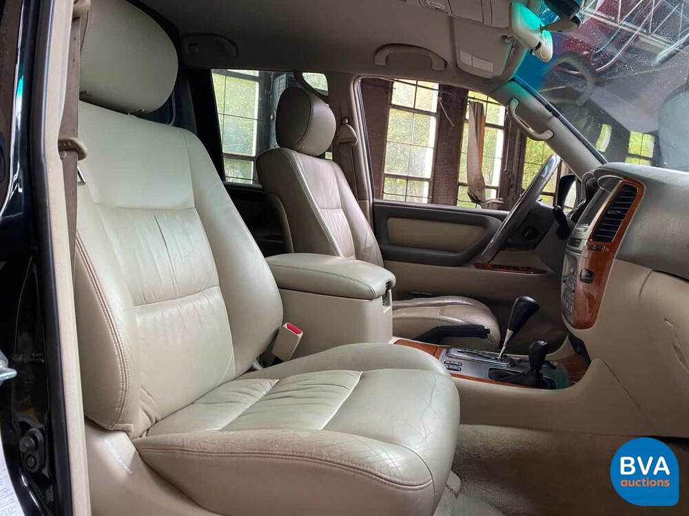 Toyota Land Cruiser 100 4.2 D 204pk Grijs Kenteken 2005, V-321-FN