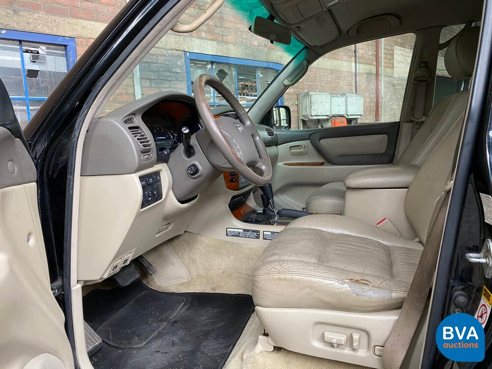 Toyota Land Cruiser 100 4.2 D 204pk Grijs Kenteken 2005, V-321-FN