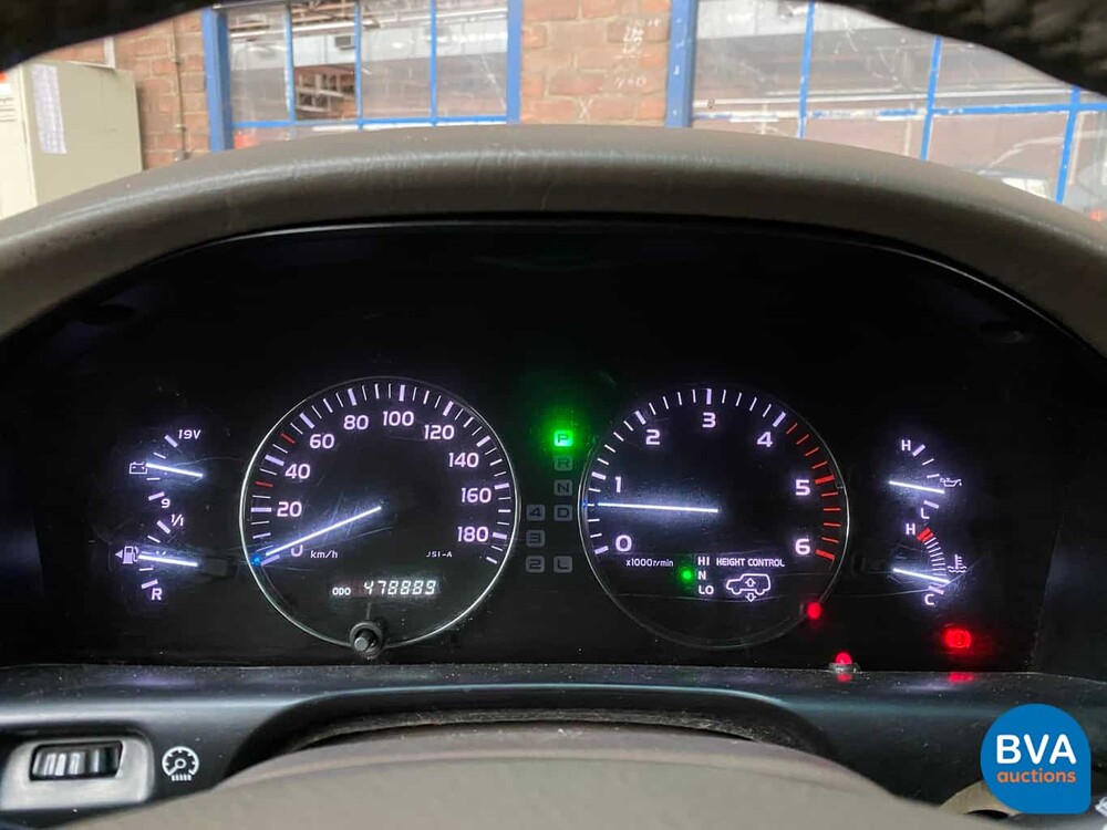 Toyota Land Cruiser 100 4.2 D 204pk Grijs Kenteken 2005, V-321-FN