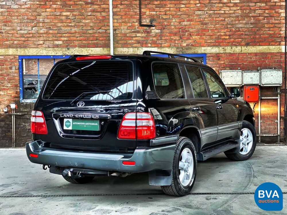 Toyota Land Cruiser 100 4.2 D 204pk Grijs Kenteken 2005, V-321-FN