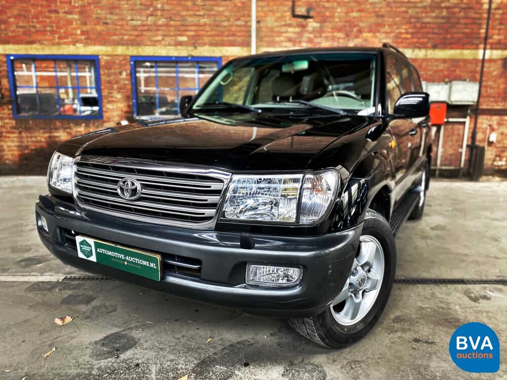 Toyota Land Cruiser 100 4.2 D 204hp Gray License plate 2005, V-321-FN.