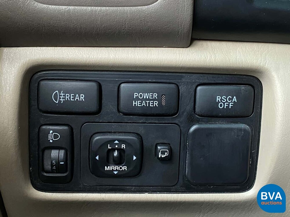 Toyota Land Cruiser 100 4.2 D 204pk Grijs Kenteken 2005, V-321-FN