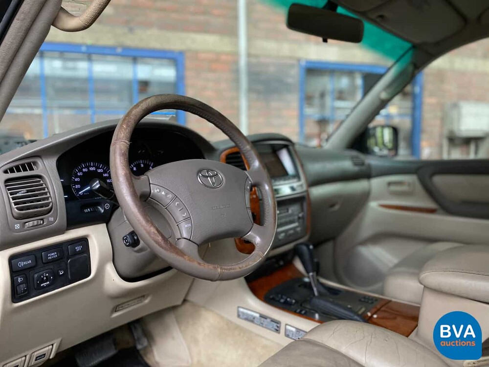 Toyota Land Cruiser 100 4.2 D 204pk Grijs Kenteken 2005, V-321-FN