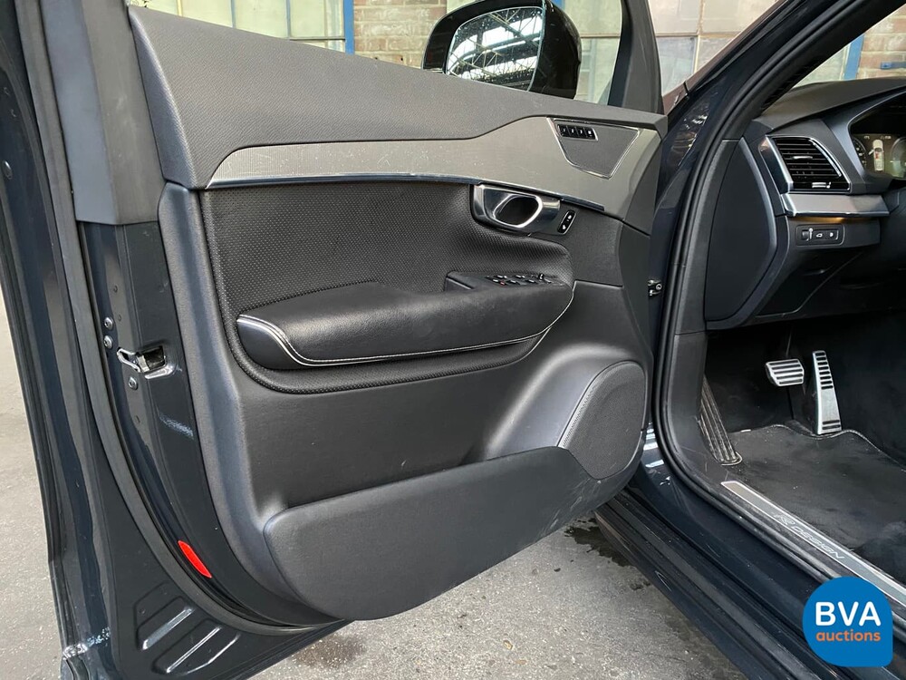 Volvo XC90 T8 Plug-in Hybrid R-Design 408pk 7-persoons 2016, KX-037-X