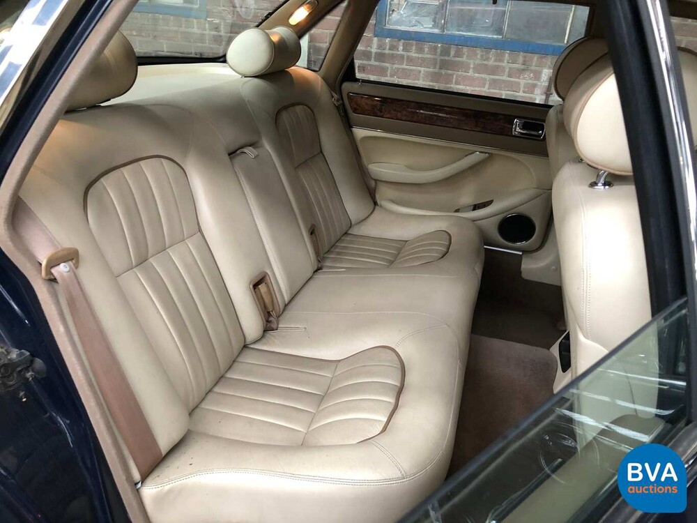 Jaguar Sovereign 4.0 241pk Origineel NL 1996, PJ-SN-04