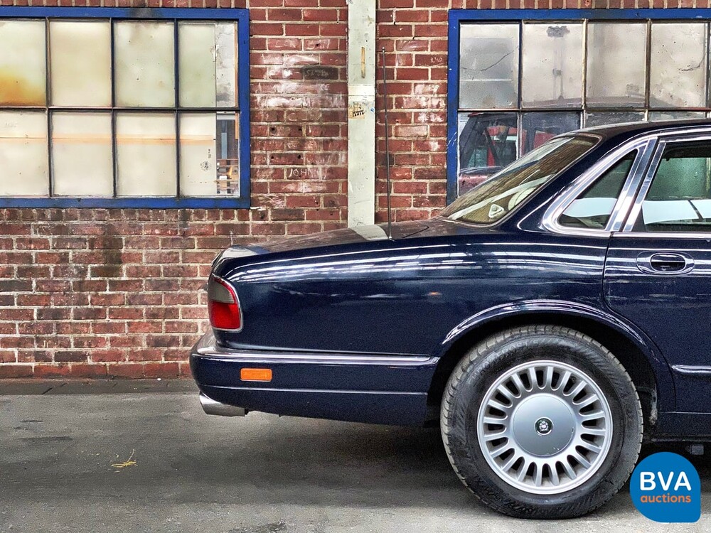 Jaguar Sovereign 4.0 241pk Origineel NL 1996, PJ-SN-04