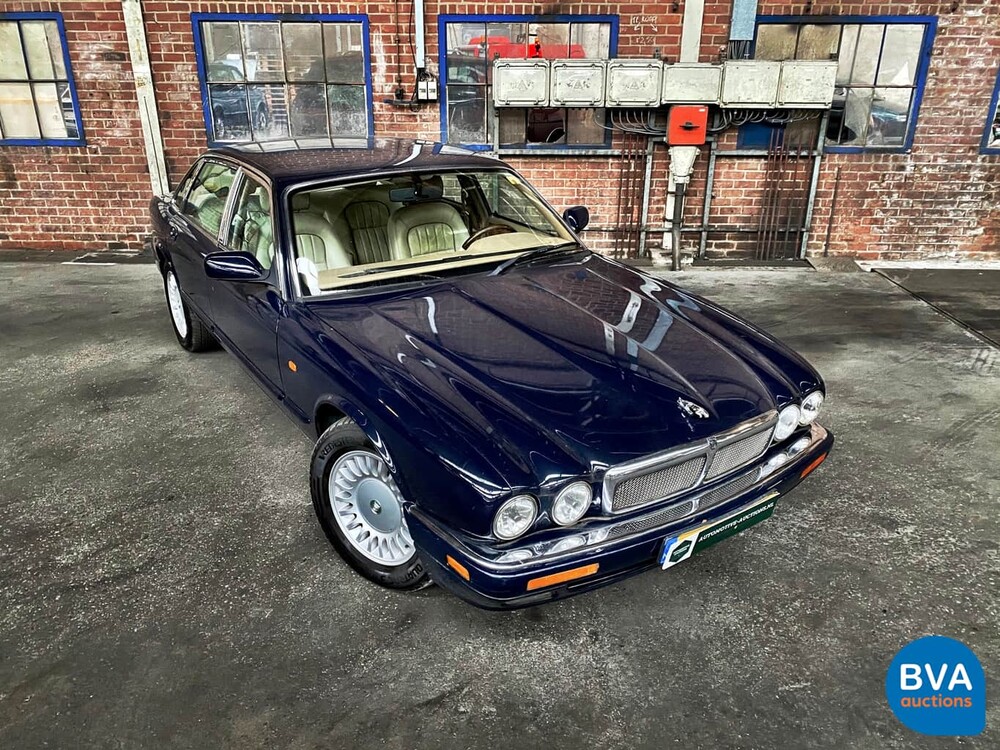 Jaguar Sovereign 4.0 241pk Origineel NL 1996, PJ-SN-04