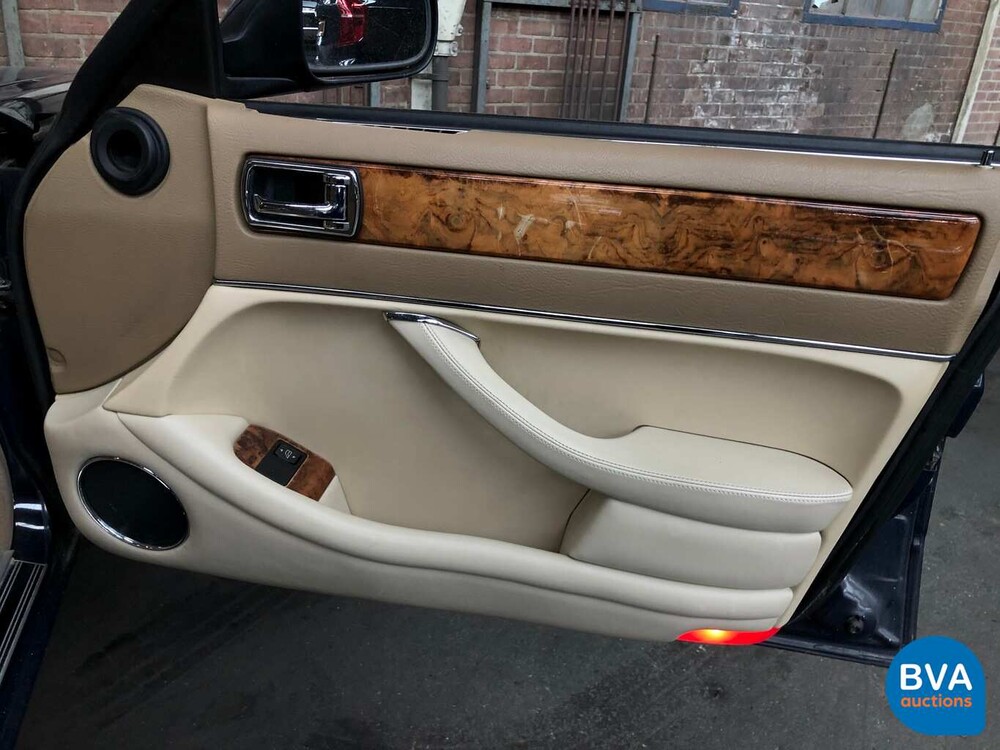 Jaguar Sovereign 4.0 241pk Origineel NL 1996, PJ-SN-04