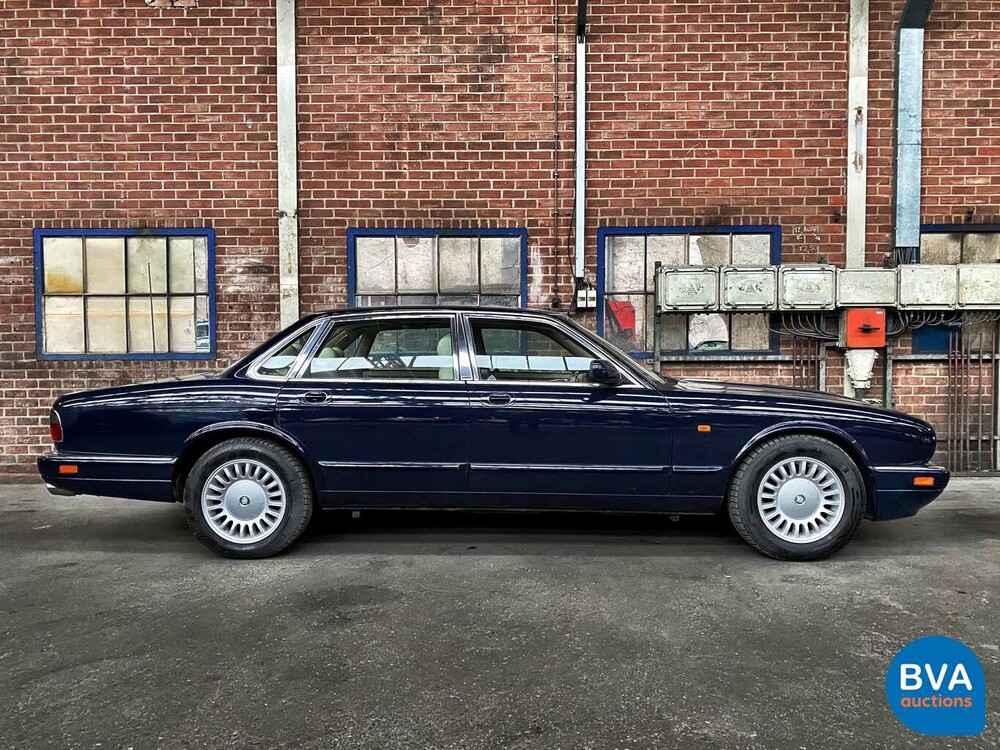 Jaguar Sovereign 4.0 241pk Origineel NL 1996, PJ-SN-04