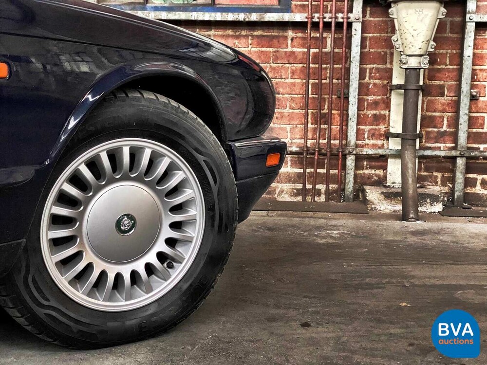 Jaguar Sovereign 4.0 241pk Origineel NL 1996, PJ-SN-04