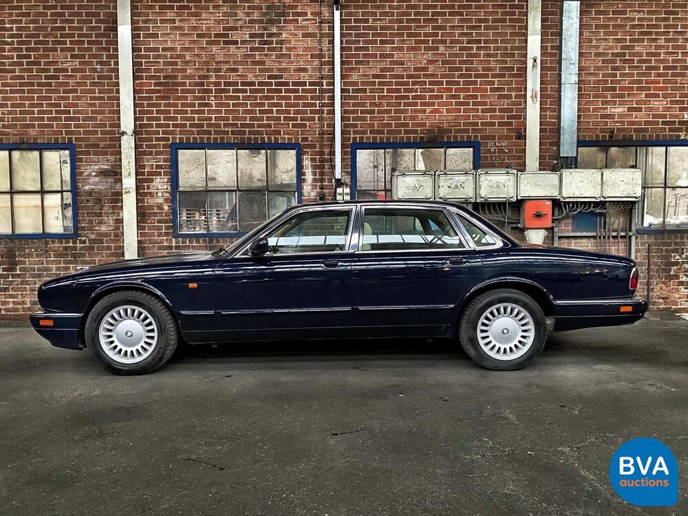 Jaguar Sovereign 4.0 241pk Origineel NL 1996, PJ-SN-04