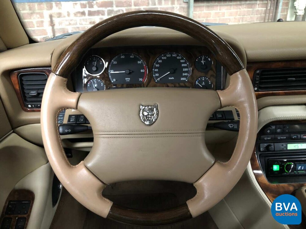 Jaguar Sovereign 4.0 241pk Origineel NL 1996, PJ-SN-04