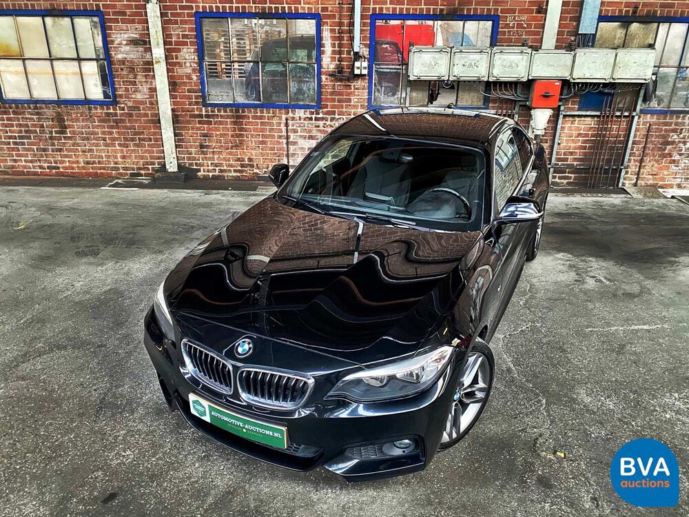 BMW 220d Coupe M-Sport 190pk 2016 2-serie M-Pakket Steptronic
