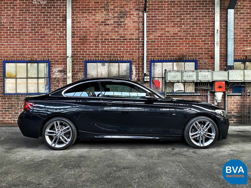 BMW 220d Coupe M-Sport 190pk 2016 2-serie M-Pakket Steptronic