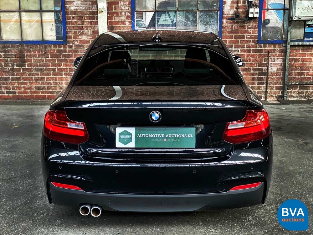 BMW 220d Coupe M-Sport 190pk 2016 2-serie M-Pakket Steptronic