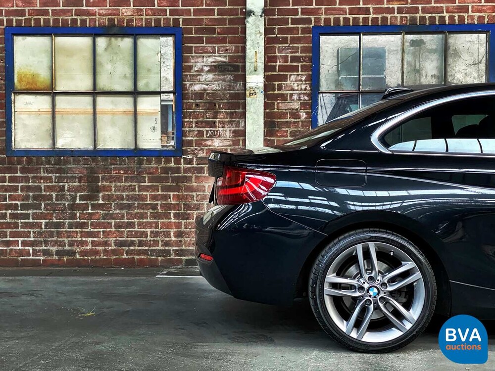 BMW 220d Coupe M-Sport 190pk 2016 2-serie M-Pakket Steptronic