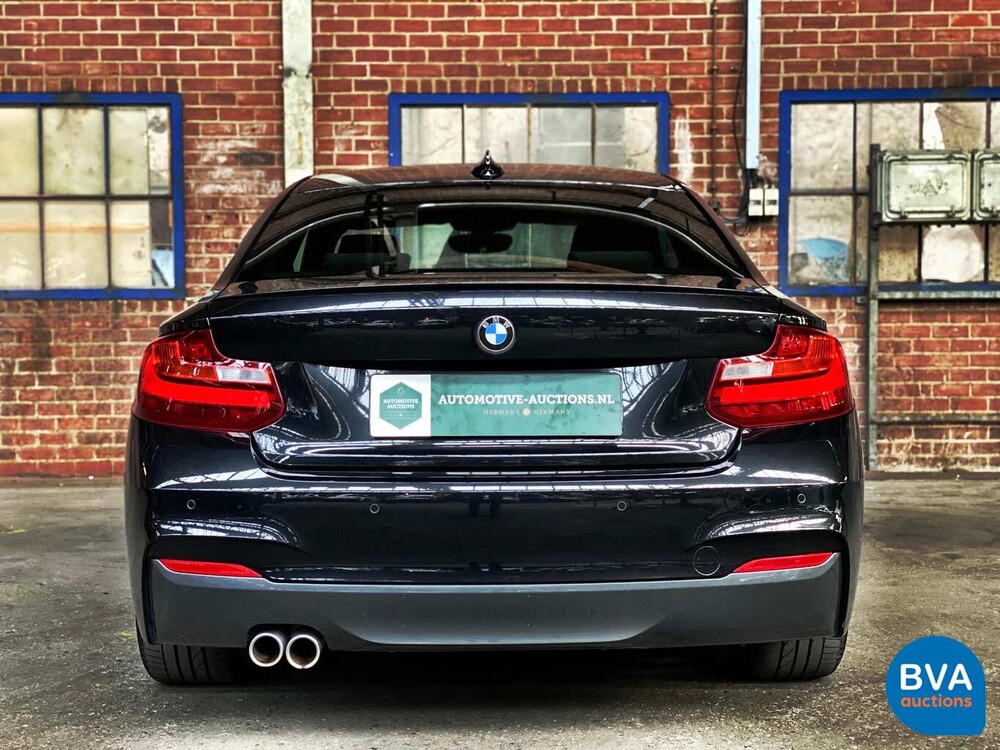 BMW 220d Coupe M-Sport 190pk 2016 2-serie M-Pakket Steptronic