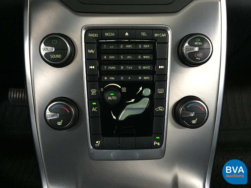 Volvo XC70 D3 Limited Edition 163pk 2011, 75-RXS-7