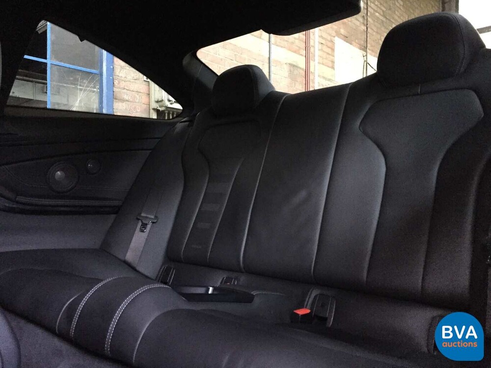 BMW M4 Competition 450pk Drivelogic Coupe 4-serie 2018 M-Performance