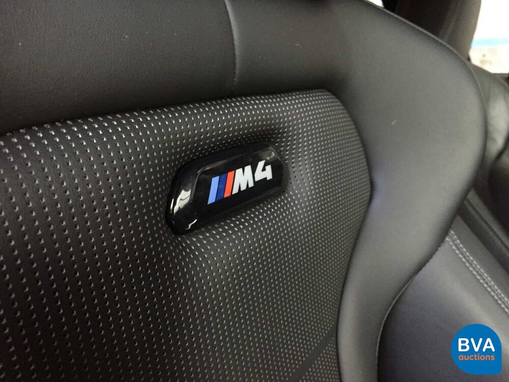 BMW M4 Competition 450pk Drivelogic Coupe 4-serie 2018 M-Performance