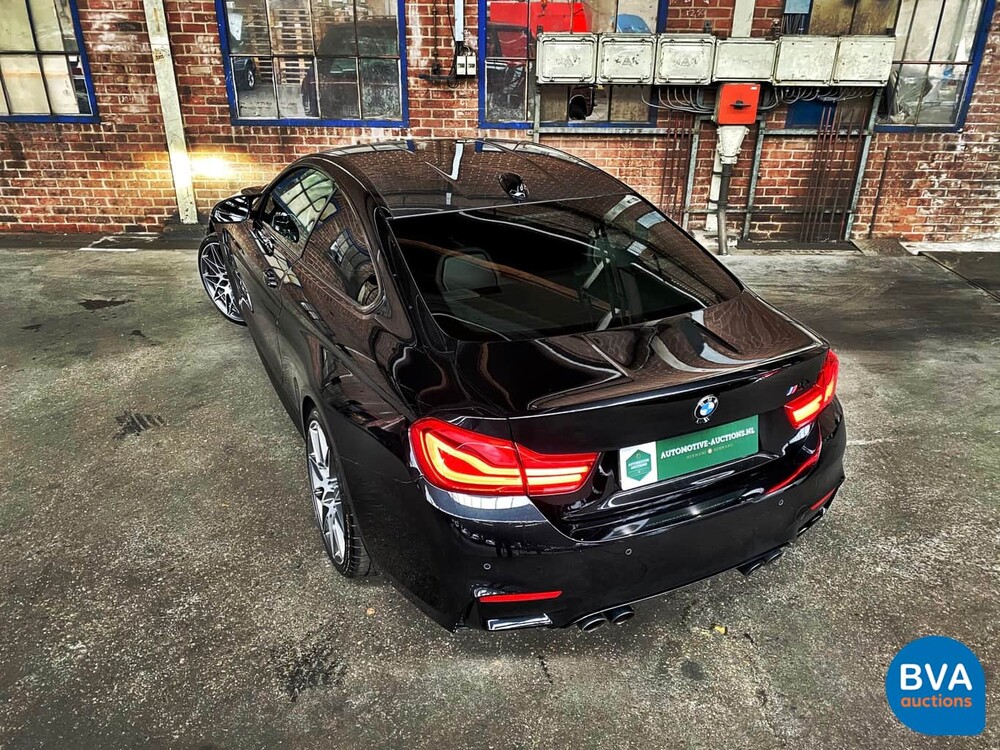 BMW M4 Competition 450pk Drivelogic Coupe 4-serie 2018 M-Performance