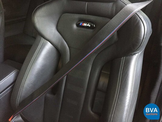 BMW M4 Wettbewerb 450 PS Drivelogic Coupé 4er 2018 M-Performance.