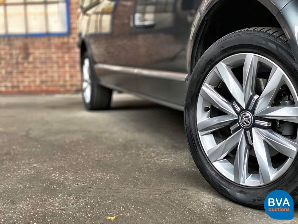 Volkswagen Caravelle Transporter Dubbelcabine 2.0 TDI 150pk DSG 2018 High-line, V-457-PH