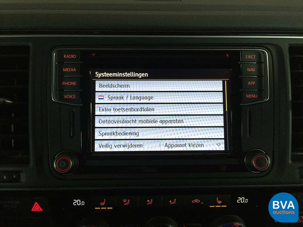 Volkswagen Caravelle Transporter Dubbelcabine 2.0 TDI 150pk DSG 2018 High-line, V-457-PH